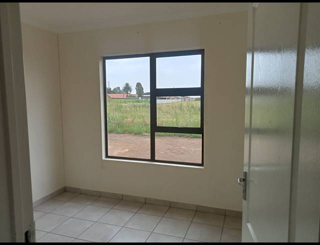 3 BEDROOM HOUSE FOR SALE IN RIVERSDALE